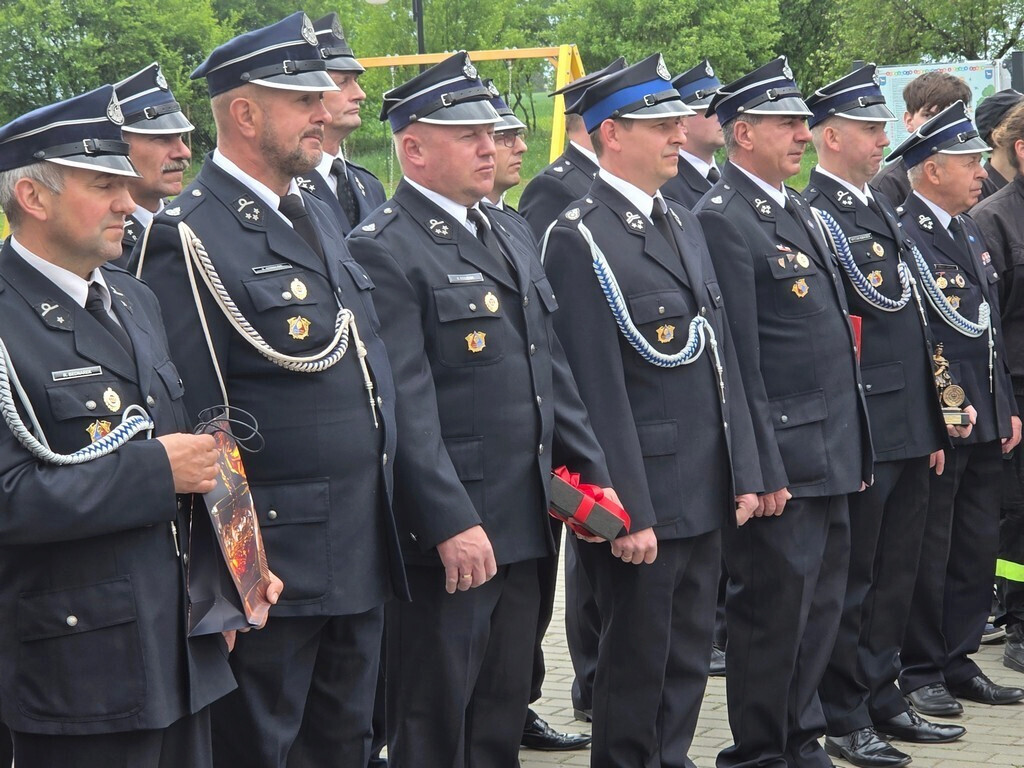Gmina Mrocza: Druhowie z Drążna otrzymali strażacki wóz