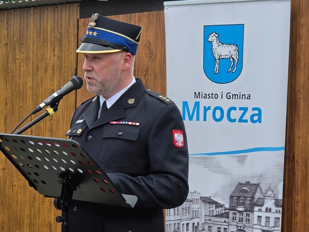 Gmina Mrocza: Druhowie z Drążna otrzymali strażacki wóz
