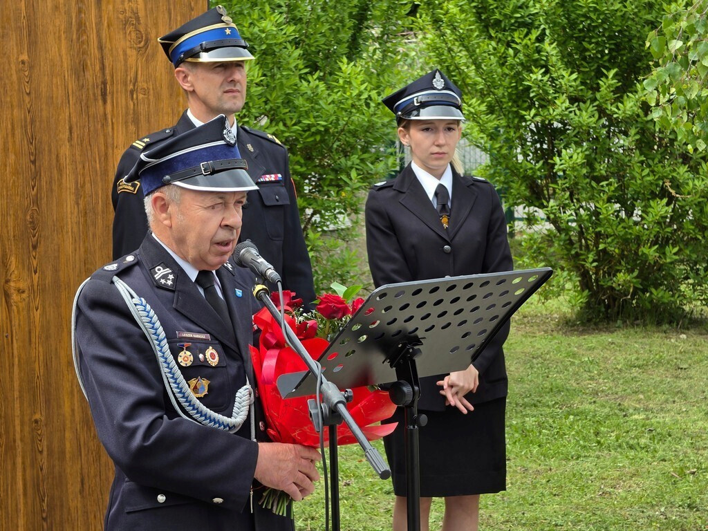 Gmina Mrocza: Druhowie z Drążna otrzymali strażacki wóz