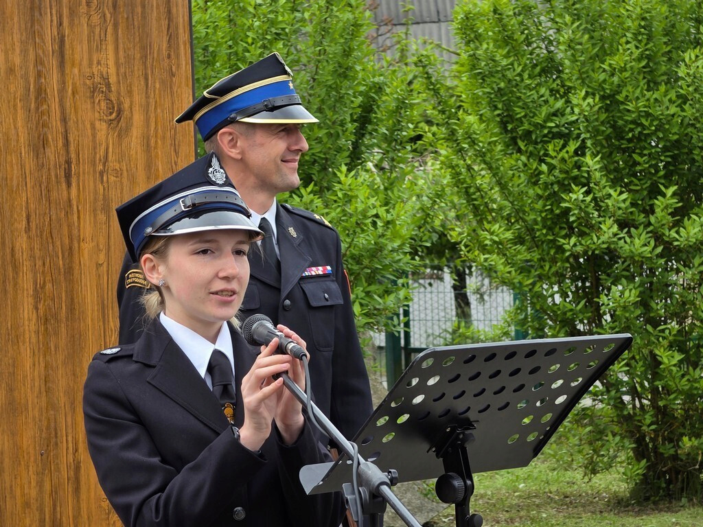 Gmina Mrocza: Druhowie z Drążna otrzymali strażacki wóz
