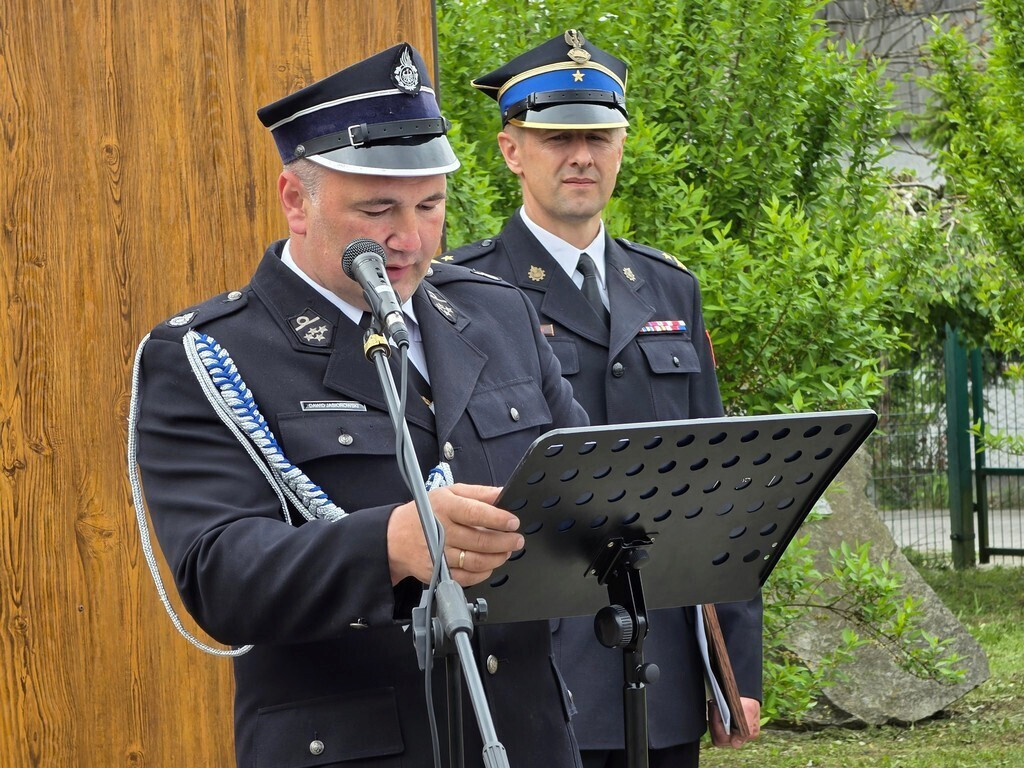 Gmina Mrocza: Druhowie z Drążna otrzymali strażacki wóz