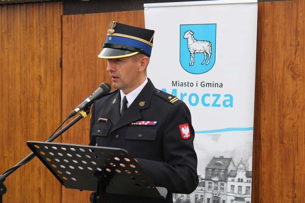Gmina Mrocza: Druhowie z Drążna otrzymali strażacki wóz