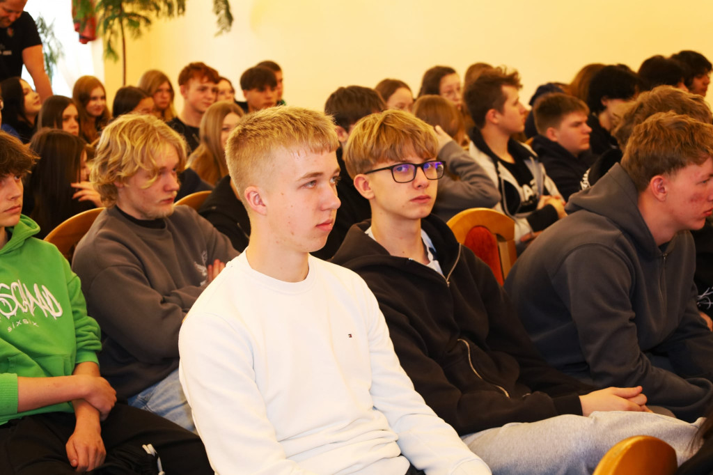 Więcbork: Hejt, agresja i cyberbezpieczeństwo