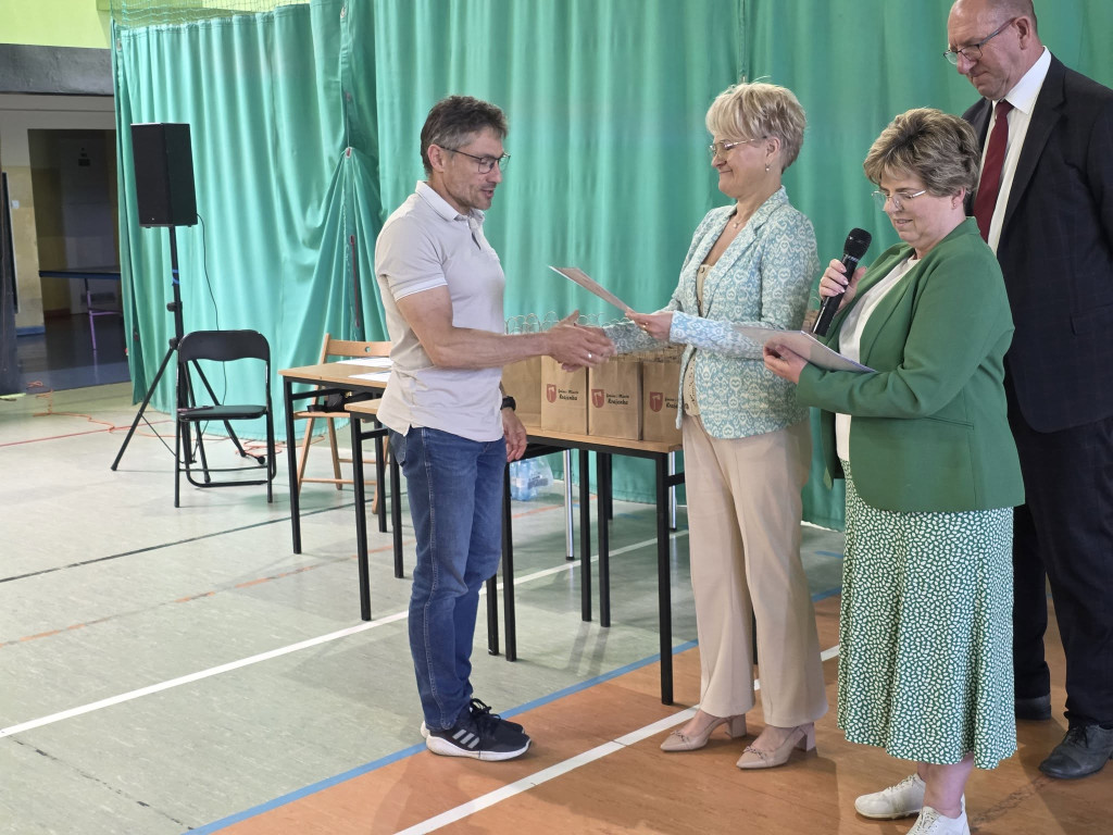 Matematyczne talenty opanowały Krajenkę! Za nami Ponadpowiatowy Konkurs „KRAJMAT”