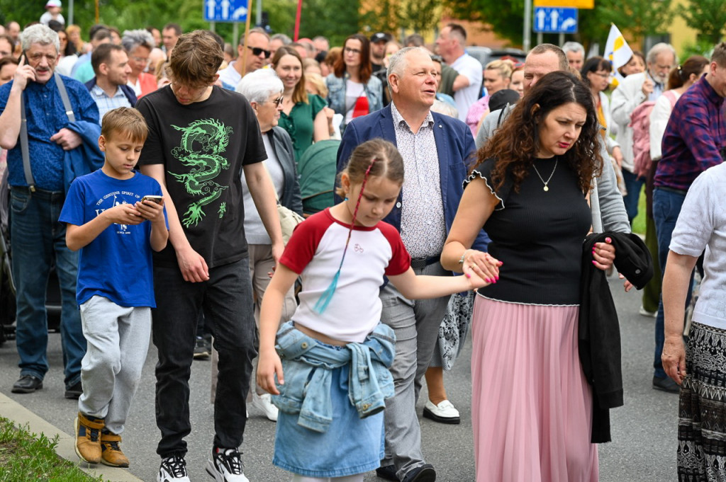„Czas obronić małżeństwo” – tysiące uczestników na Marszu dla Życia i Rodziny w Bydgoszczy