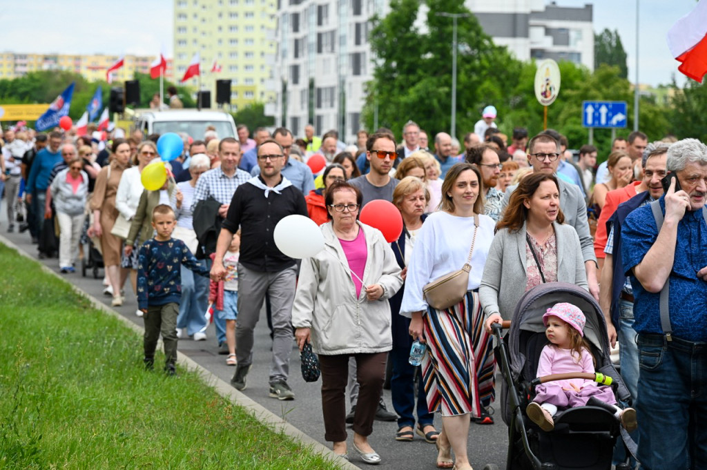 „Czas obronić małżeństwo” – tysiące uczestników na Marszu dla Życia i Rodziny w Bydgoszczy