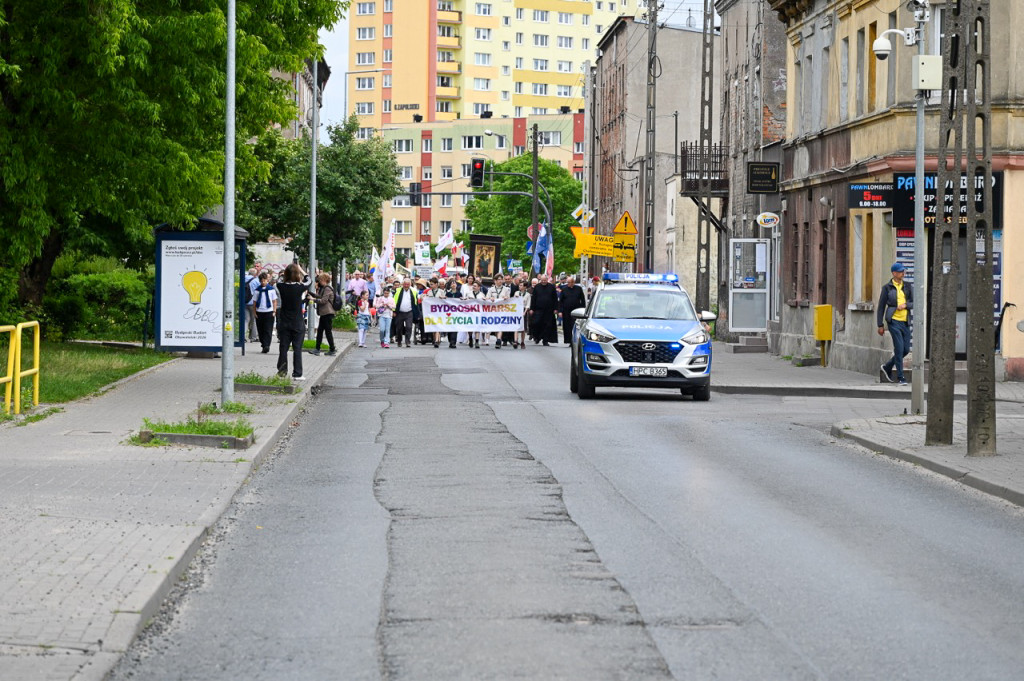 „Czas obronić małżeństwo” – tysiące uczestników na Marszu dla Życia i Rodziny w Bydgoszczy
