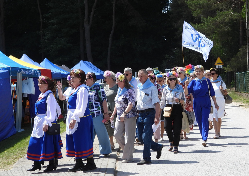 Jeszcze o Juwenaliach Uniwersytetów Trzeciego Wieku w Kamieniu Krajeńskim. Fotorelacja Andrzeja Ossowskiego