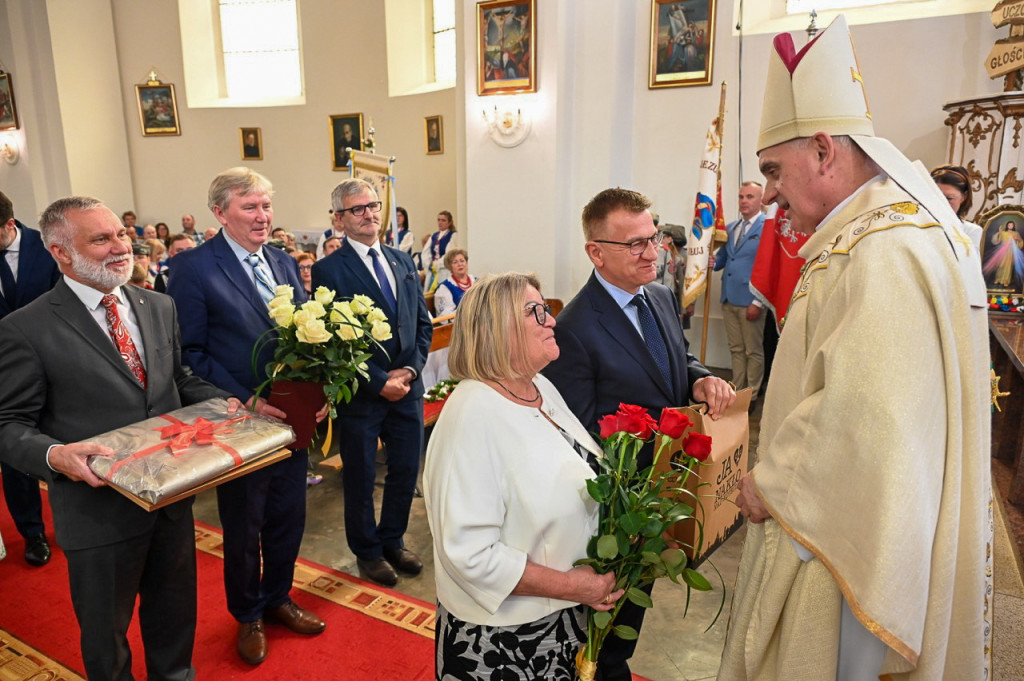 100-lecie parafii Najświętszego Serca Pana Jezusa w Samsiecznie