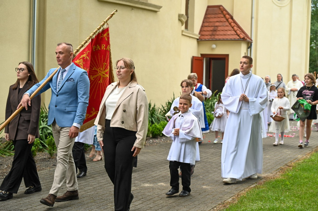 100-lecie parafii Najświętszego Serca Pana Jezusa w Samsiecznie