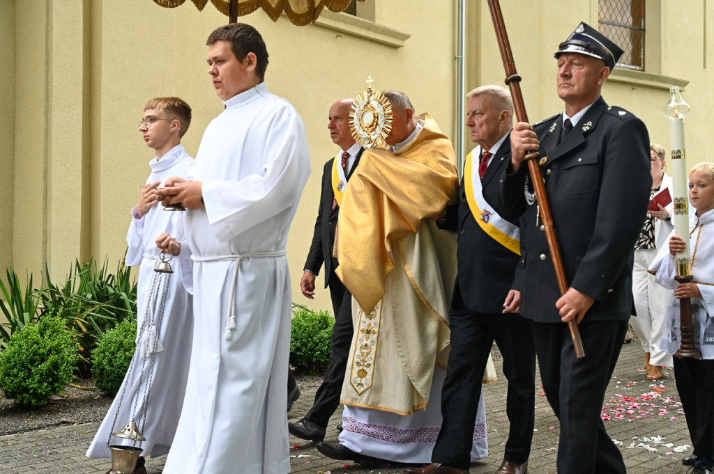 100-lecie parafii Najświętszego Serca Pana Jezusa w Samsiecznie