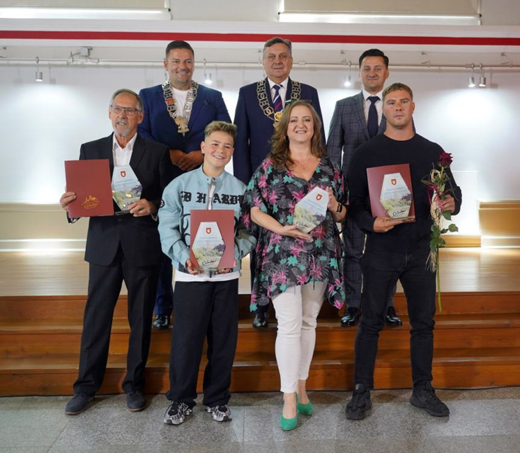 Człuchów: Nagrody i wyróżnienia na uroczystej sesji Rady Miejskiej