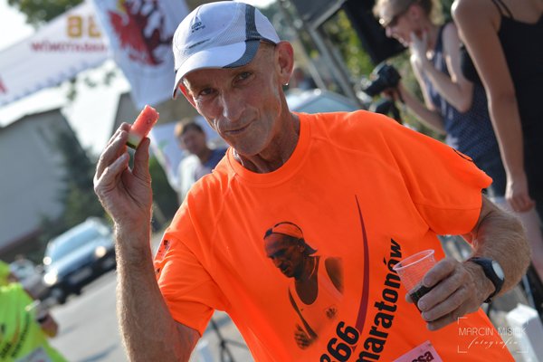 Rysiu Kałaczyński przebiegł 366 maratonów w 366 dni!