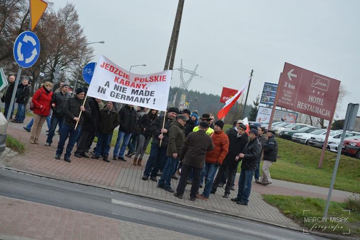 Sępólno: Rolnicy zablokowali krajówkę