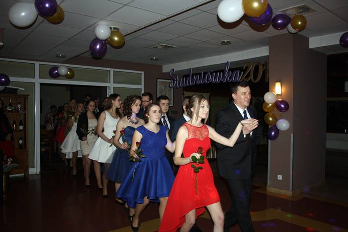 Studniówka 2016 Zespołu Szkół Ponadgimnazjalnych w Sępólnie Krajeńskim (foto)