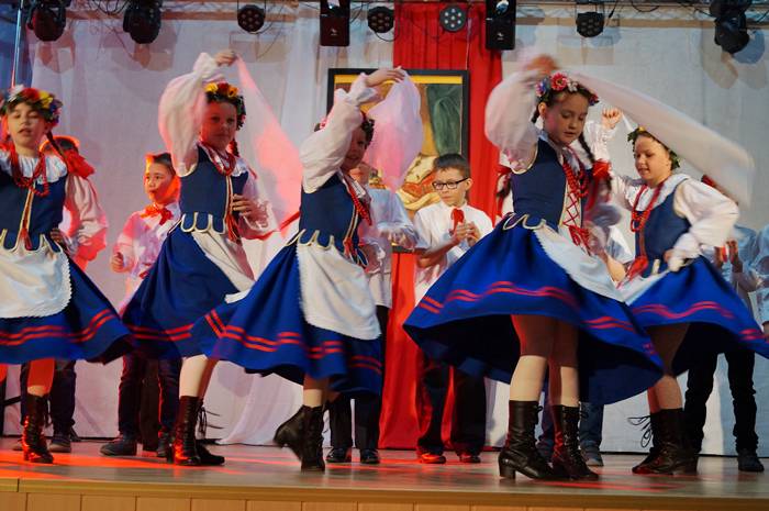 Kamień: Jesteśmy Polką i Polakiem