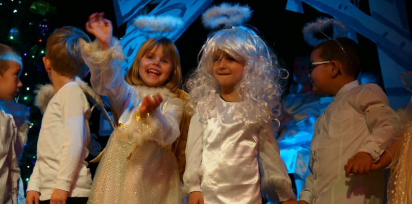 Człuchowskie przedszkolaki kolędują