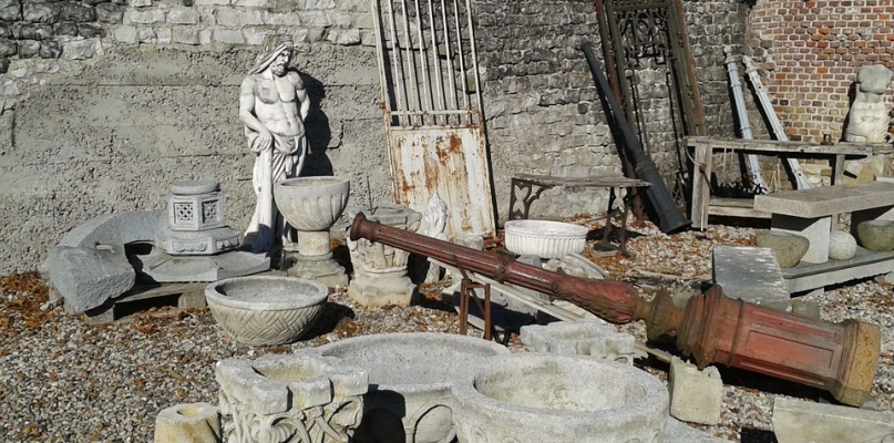 Co to dokładnie jest antykwariat co można tam dostać?