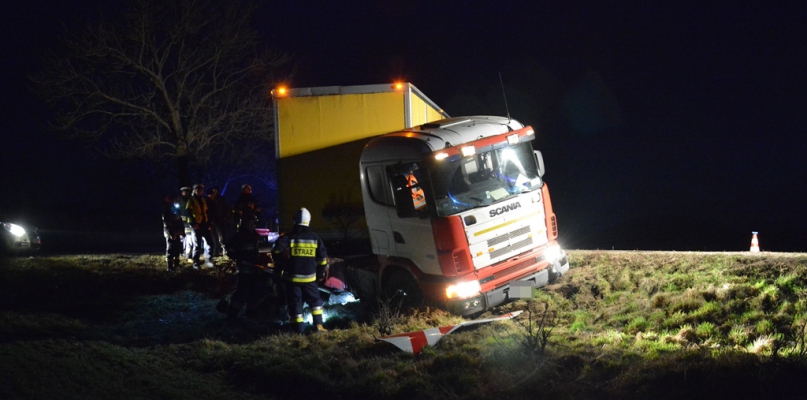 Tir wypadł z drogi - fot. Marcin Misiak