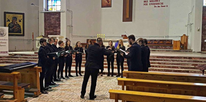 fot. Szymon Niemczewski - chór Nadzieja