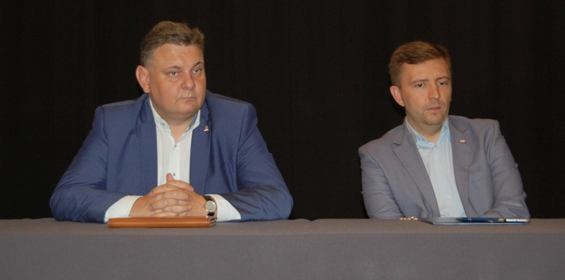 Więcbork: Posłowie PiS spotkali się z mieszkańcami - fot. Paweł Szydeł
