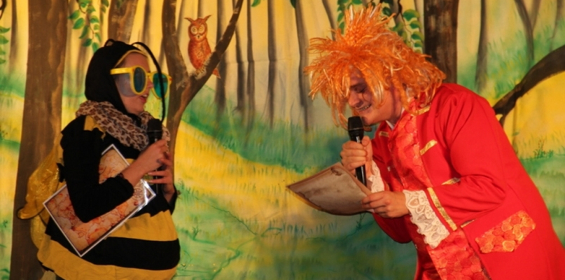 Spektakl ekologiczny "Uczą króla dzieci segregacji śmieci" - fot. NOK