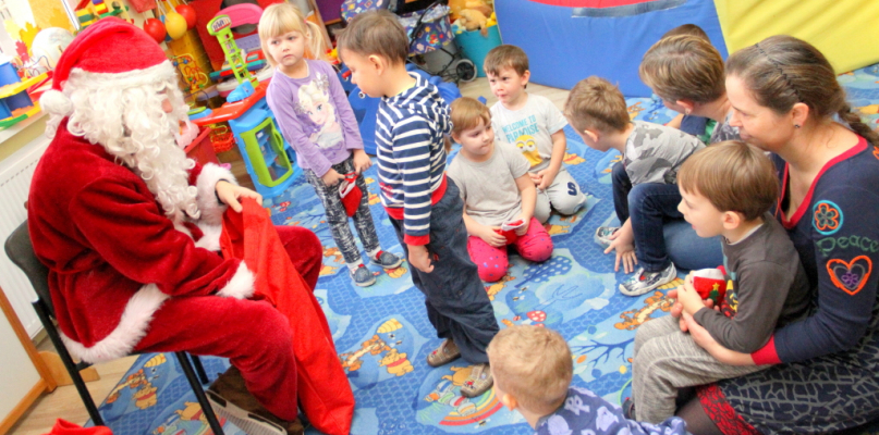 Święty Mikołaj odwiedził ARTiKi - fot. Jacek Wojtania