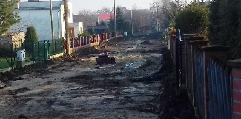 Sośno: Polna droga przez mękę