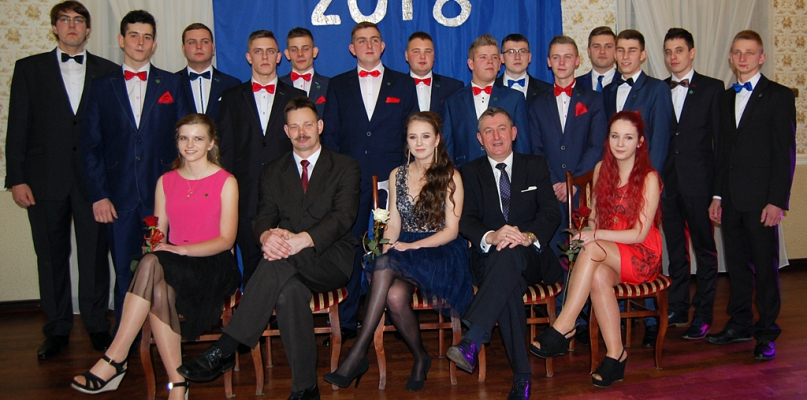 Studniówka 2018 ZSCKR w Sypniewie - fot. Ewa Szydeł