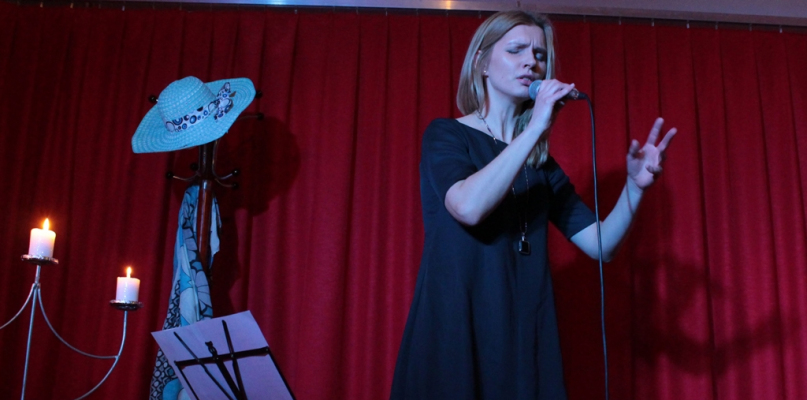 Czas nas uczy pogody - recital Emilii Pawłowskiej w Klubie Odnowa - fot. Marta Mikołajska