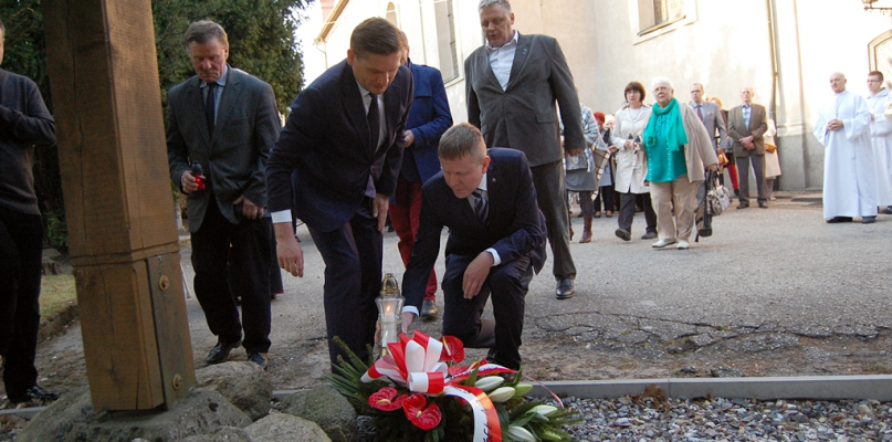 Pamięci Ofiar Zbrodni Katyńskiej i Katastrofy Smoleńskiej - fot. Ewa Szydeł, Paweł Szydeł