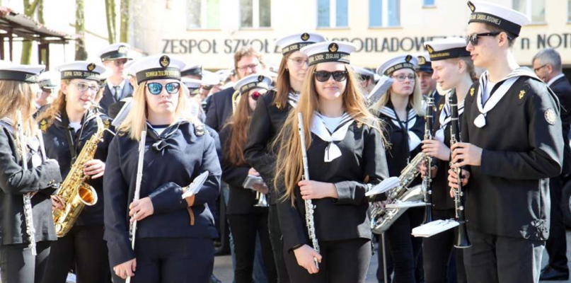 Żegluga przeszła ulicami Nakła - fot. Starostwo Powiatowe w Nakle nad Notecią