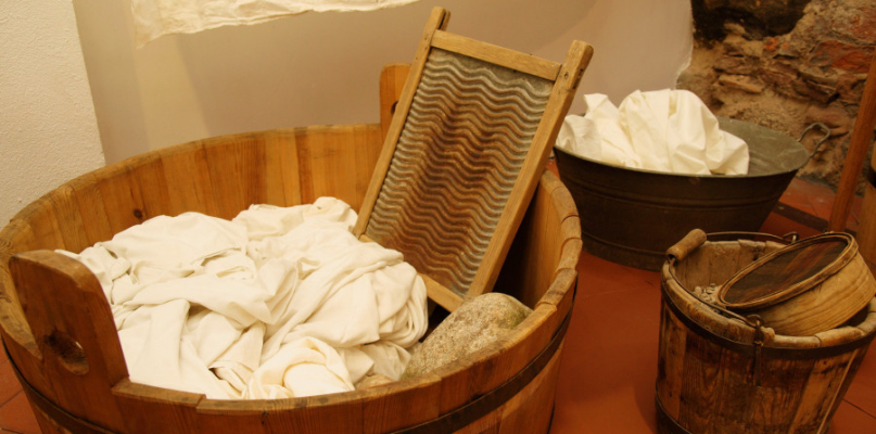 Człuchów: Kąpiel w balii - fot. UM Człuchów