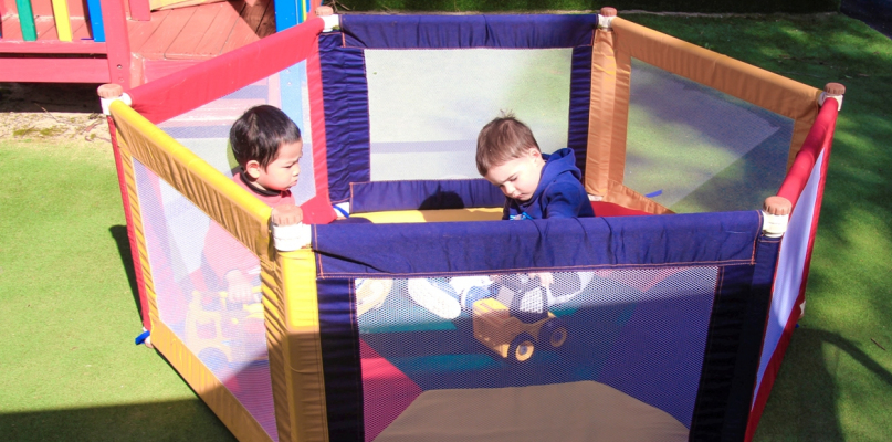 Jak wybrać kojec dla dziecka?