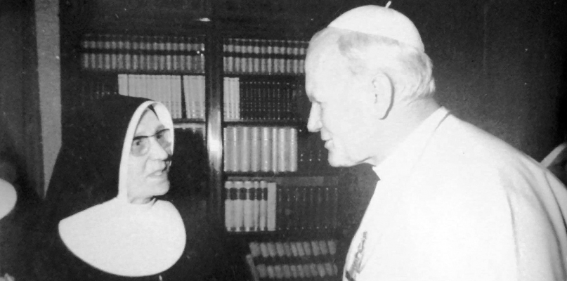 Odsłonięcie tablicy poświęconej siostrze Tekli Annie Budnowskiej - fot. organizatora