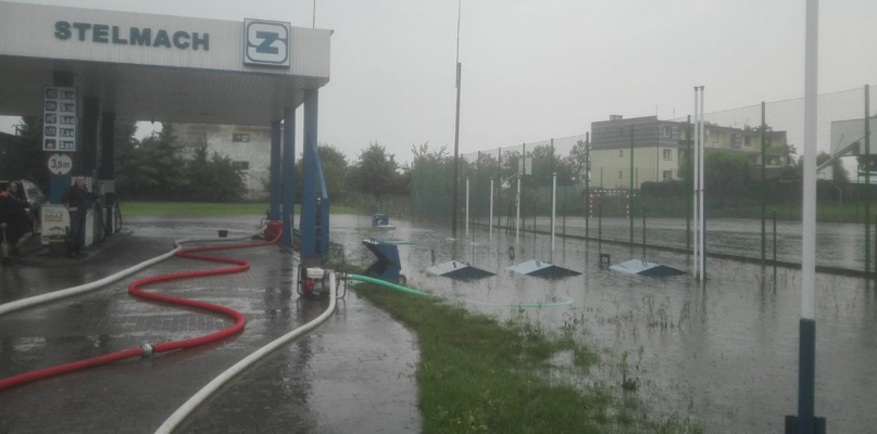 Strażacy mają ręce pełne roboty - fot. KP PSP Człuchów