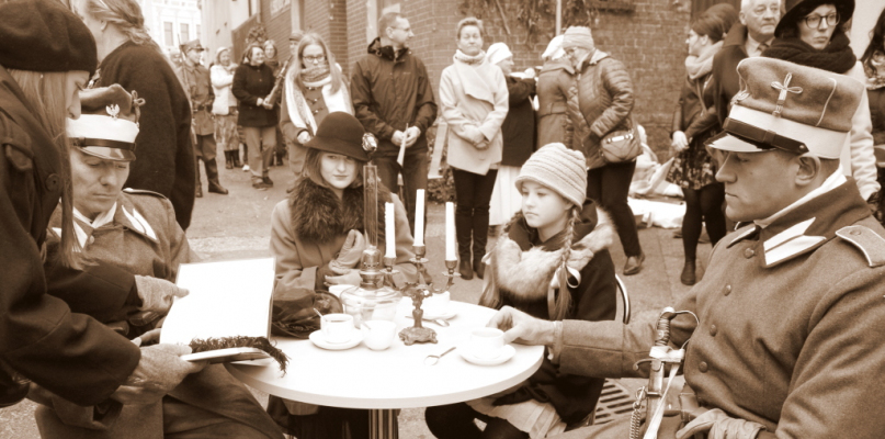 Sępólno: Setne urodziny Niepodległej - fot. Anna Ramczykowska