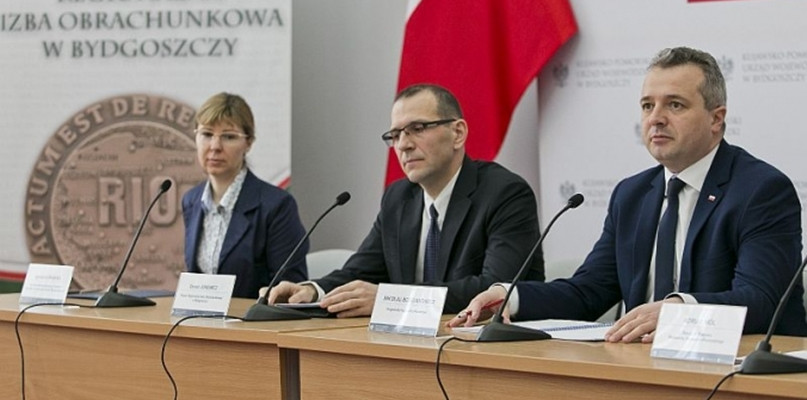 Z samorządowcami o zmianach w prawie - fot. UW Bydgoszcz