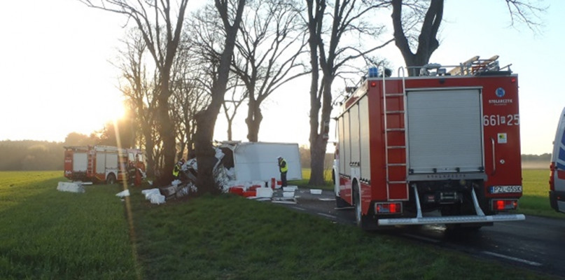 Wypadek ciężarówki - fot. KP PSP Złotów