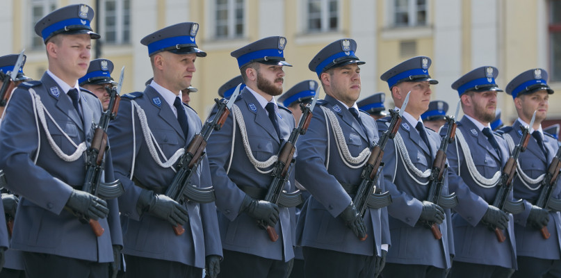 Policjanci z Bydgoszczy obchodzili swoje święto - fot. KPUW