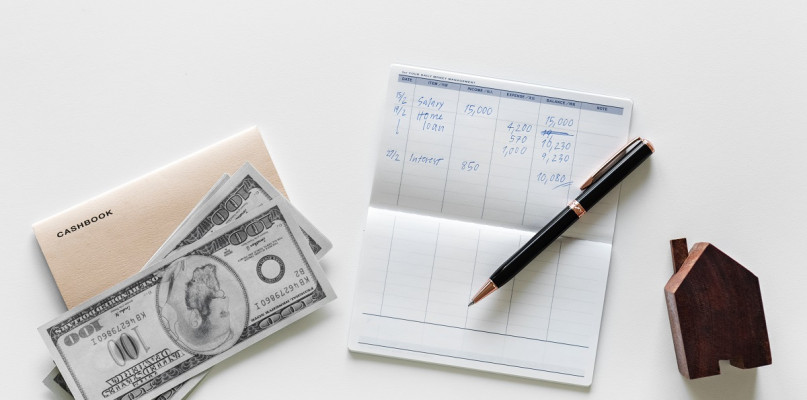 Jak wybrać dobre ubezpieczenie przez internet? 