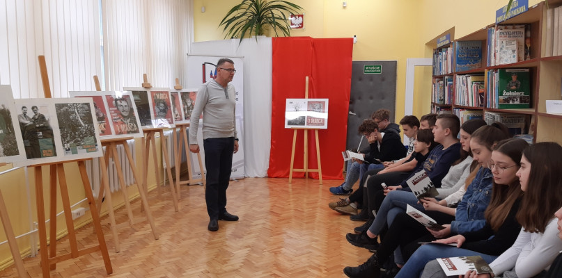 Narodowy Dzień Pamięci Żołnierzy Wyklętych w nakielskiej bibliotece