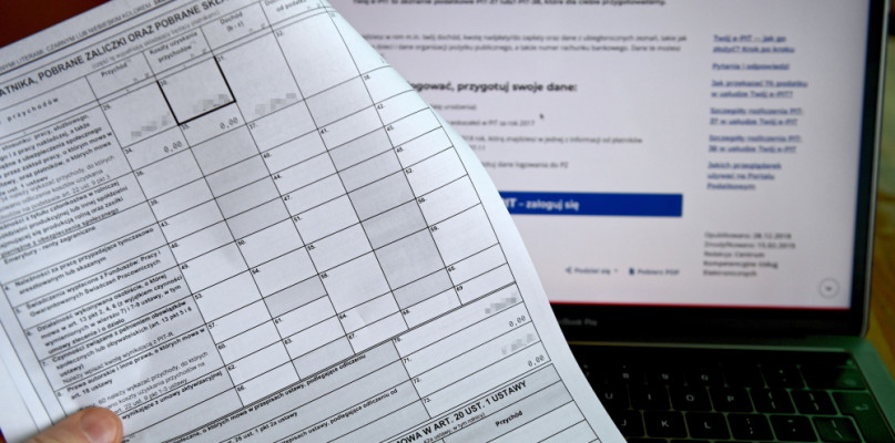 MF: w tym roku więcej czasu na złożenie PIT
