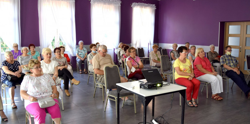 Promocja książki Powiat Sępoleński 1920-2020 na UTW w Sępólnie - fot. Andrzej Ossowski