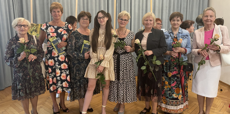 Pięknie malują i odważyły się to pokazać - fot. MGOK Kamień Krajeński