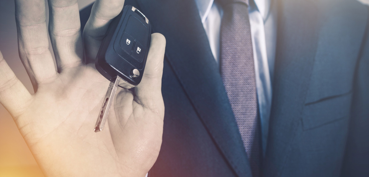 Jak przebiega naprawa zamków samochodowych?