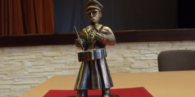 statuetka "Dobosza Powstania Wielkopolskiego" w pilskim kole posiada ją Roman Chwaliszewski i Wojciech Kicman