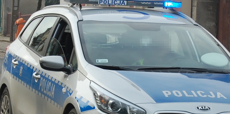 Niebezpieczne zdarzenie drogowe w Krukówku. Jedna osoba w szpitalu - fot. ps