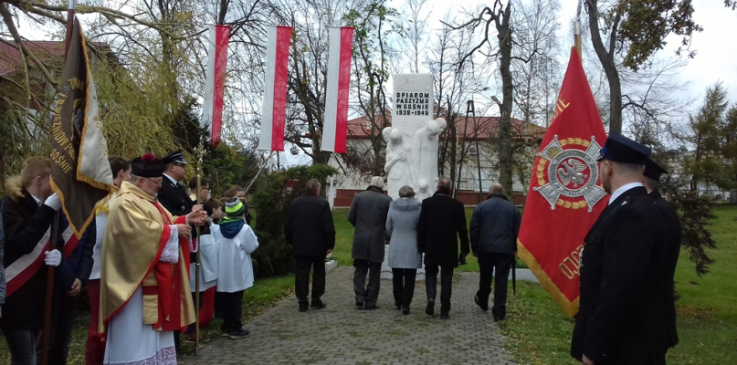 Święto Niepodległości w Sośnie - fot. Danuta Miller-Domek