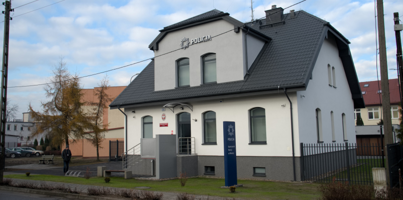 Wyremontowany Komisariat Policji w Mroczy oficjalnie otwarty - fot. KWP Bydgoszcz